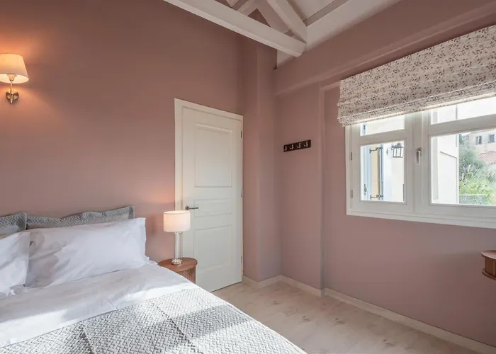 Old Town Collection! * Kyparissia