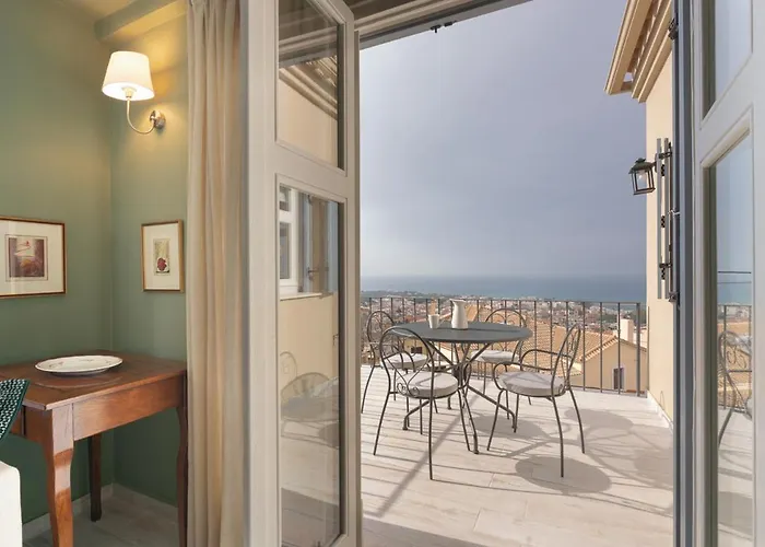 Old Town Collection! Feriehus Kyparissia