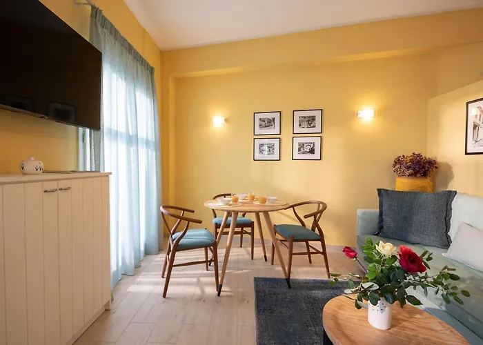 Old Town Collection! Feriehus Kyparissia