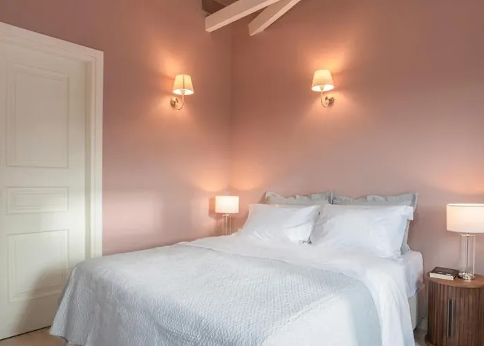 Old Town Collection! Feriehus Kyparissia