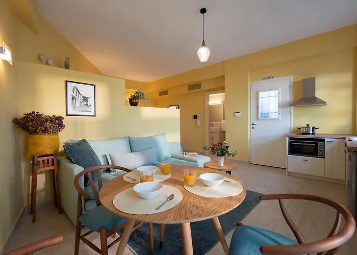 Feriehus Old Town Collection! Kyparissia